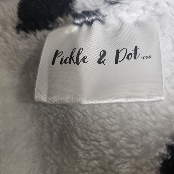Pickle & Dot GRAY PINK BLUE French Bulldog “Chillin” Throw Blanket 60x70" NWT - Picture 8 of 8